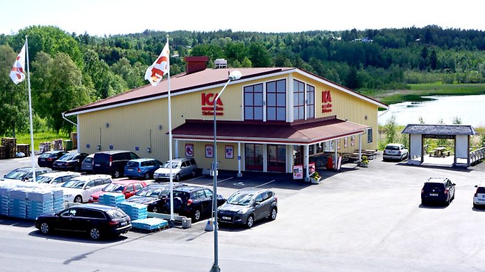 Butik och mack i Noraström